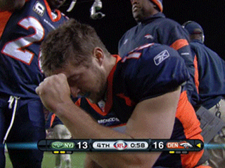 Illustration for article titled How To Avoid Counterfeit Tebowing: A Visual Guide